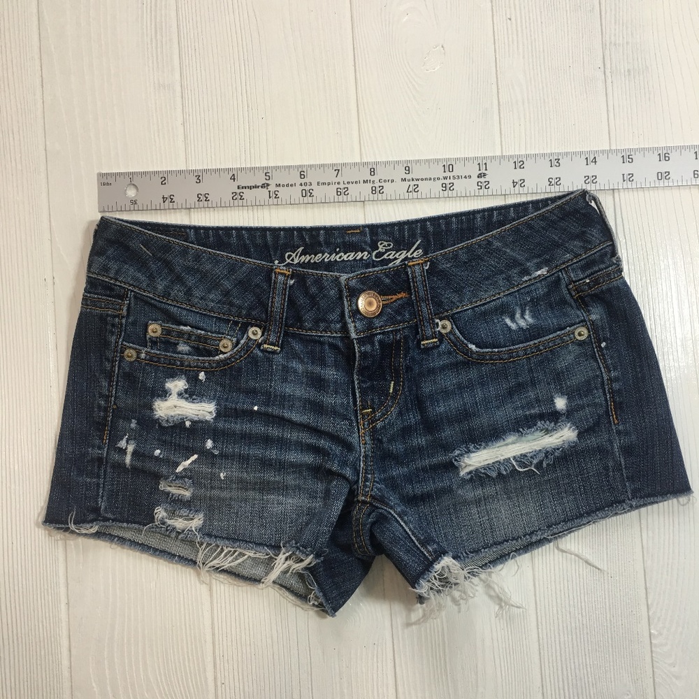 ❤️AE Jeans Womens Shorts SZ 00 Distressed Artworks - Picture 1 of 5